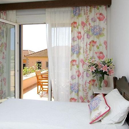 Amygdalies Apartments Myrina Ngoại thất bức ảnh