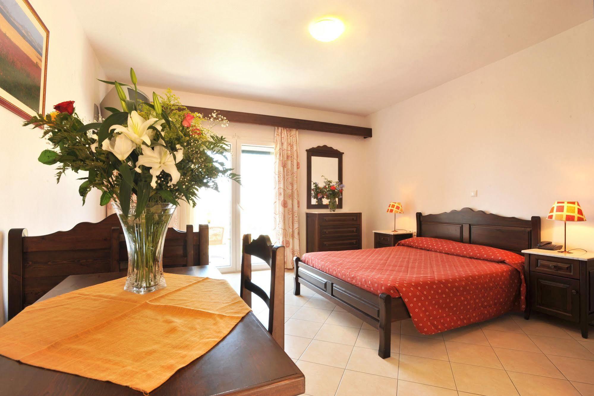 Amygdalies Apartments Myrina Ngoại thất bức ảnh
