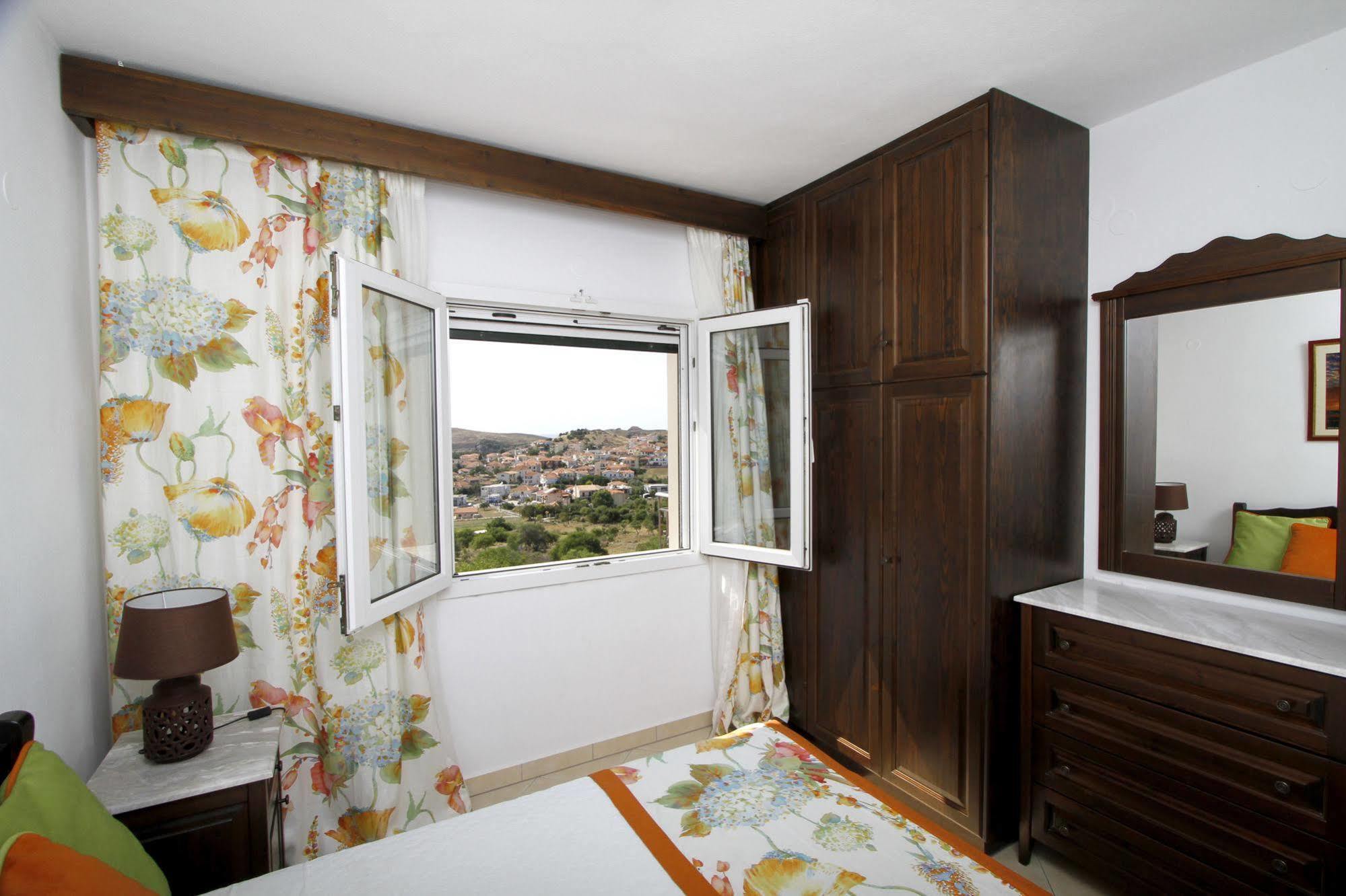 Amygdalies Apartments Myrina Ngoại thất bức ảnh